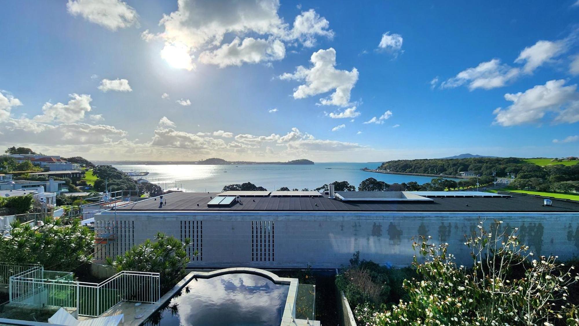 Orakei Grandeur Mansion With Sea Views & Pool Villa โอ๊คแลนด์ ภายนอก รูปภาพ