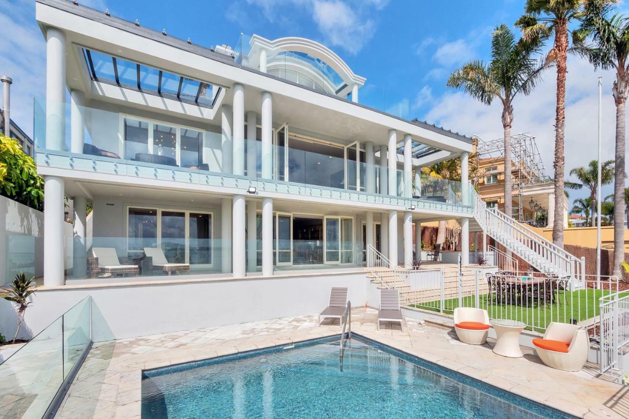 Orakei Grandeur Mansion With Sea Views & Pool Villa โอ๊คแลนด์ ภายนอก รูปภาพ