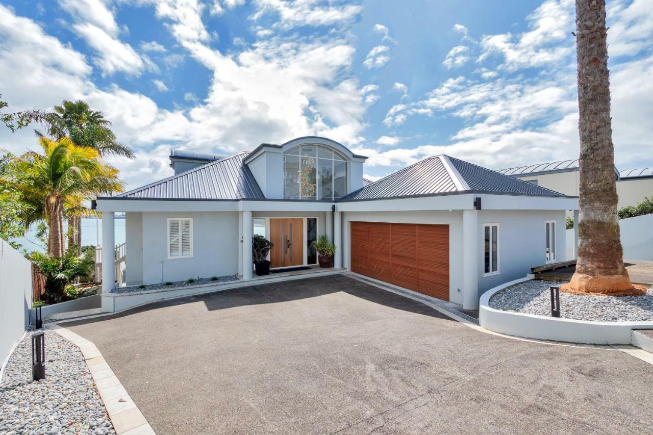 Orakei Grandeur Mansion With Sea Views & Pool Villa โอ๊คแลนด์ ภายนอก รูปภาพ