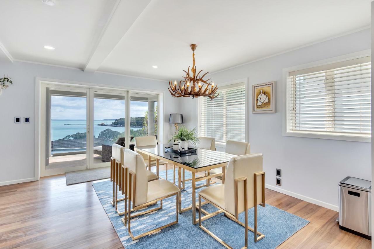 Orakei Grandeur Mansion With Sea Views & Pool Villa โอ๊คแลนด์ ภายนอก รูปภาพ